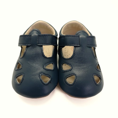 Chaussures bébé souples ou rigides ?