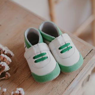 Quand faut-il changer les chaussures de votre enfant ? - Lait et Miel -  Spécialiste du chausson pour bébé